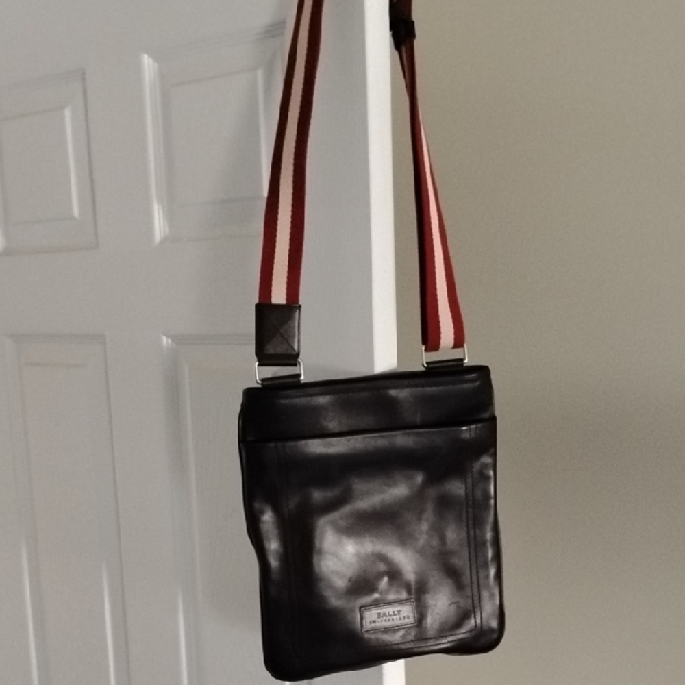 Bally Man Crossbody Like New